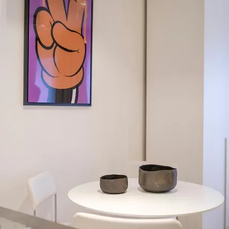 Apartment Proche De La Toison D'or