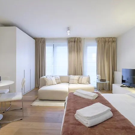 Apartment Proche De La Toison D'or