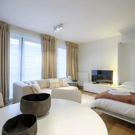 Proche De La Toison D'or Apartment Brussels
